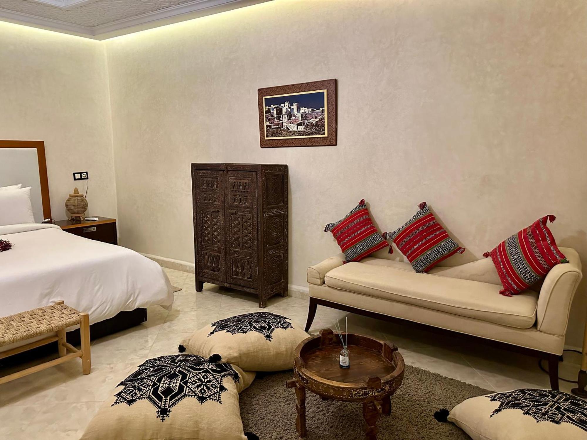 Riad Tislite &