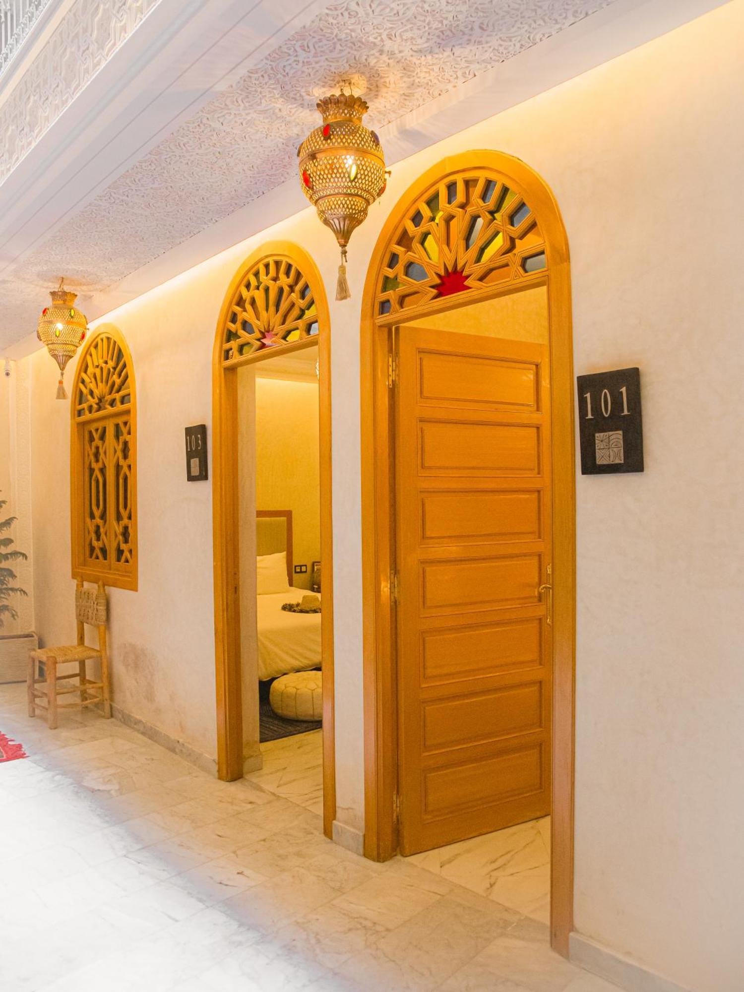 Tislite & Riad 4*